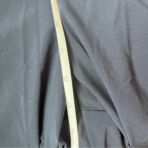 Athleta Plus Size Venture Pant in Navy - Picture 11 of 14